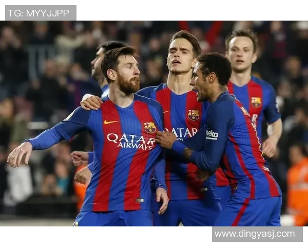 多拉多斯与蒙特瑞的激烈对决展现足球魅力与战术智慧