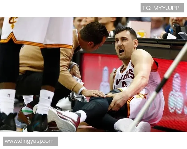 博古特与考辛斯的对决:谁能在NBA历史上留下更深刻的印记 博古特与考辛斯的对决:谁能在NBA历史上留下更深刻的印记