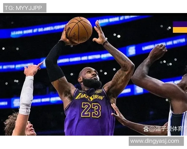 2011至2012赛季热火与湖人巅峰对决回顾及其影响分析