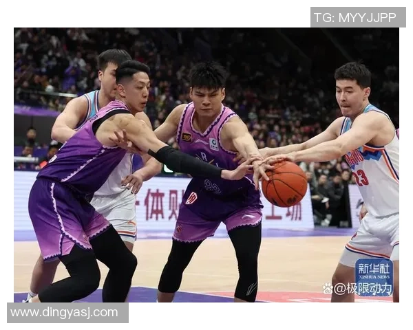 2014年CBA季后赛北京队与广州队激战回顾与精彩瞬间分析